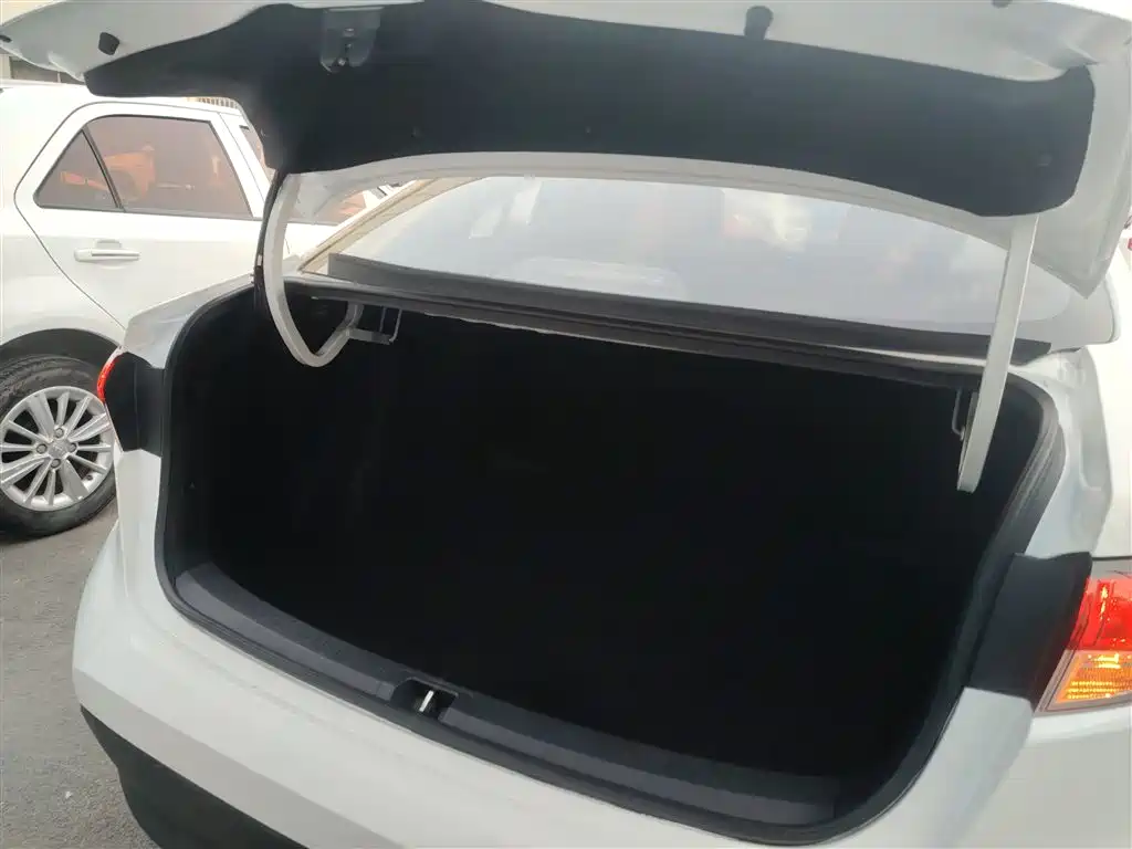 Toyota Levin 2024 Smart Hybrid 1.8L Leading Edition фото 19