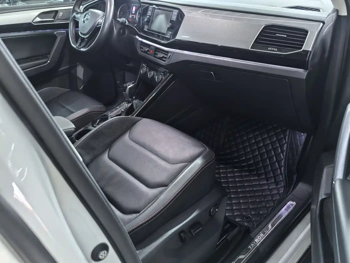 Volkswagen Tayron 2019 330TSI 2WD Luxury China VI фото 10