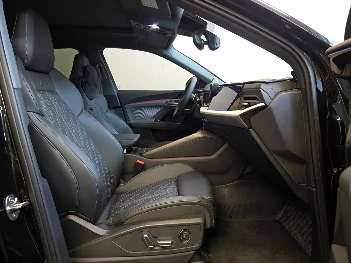 Audi Q5L 2026 2026 Luxury Sport 150kW
