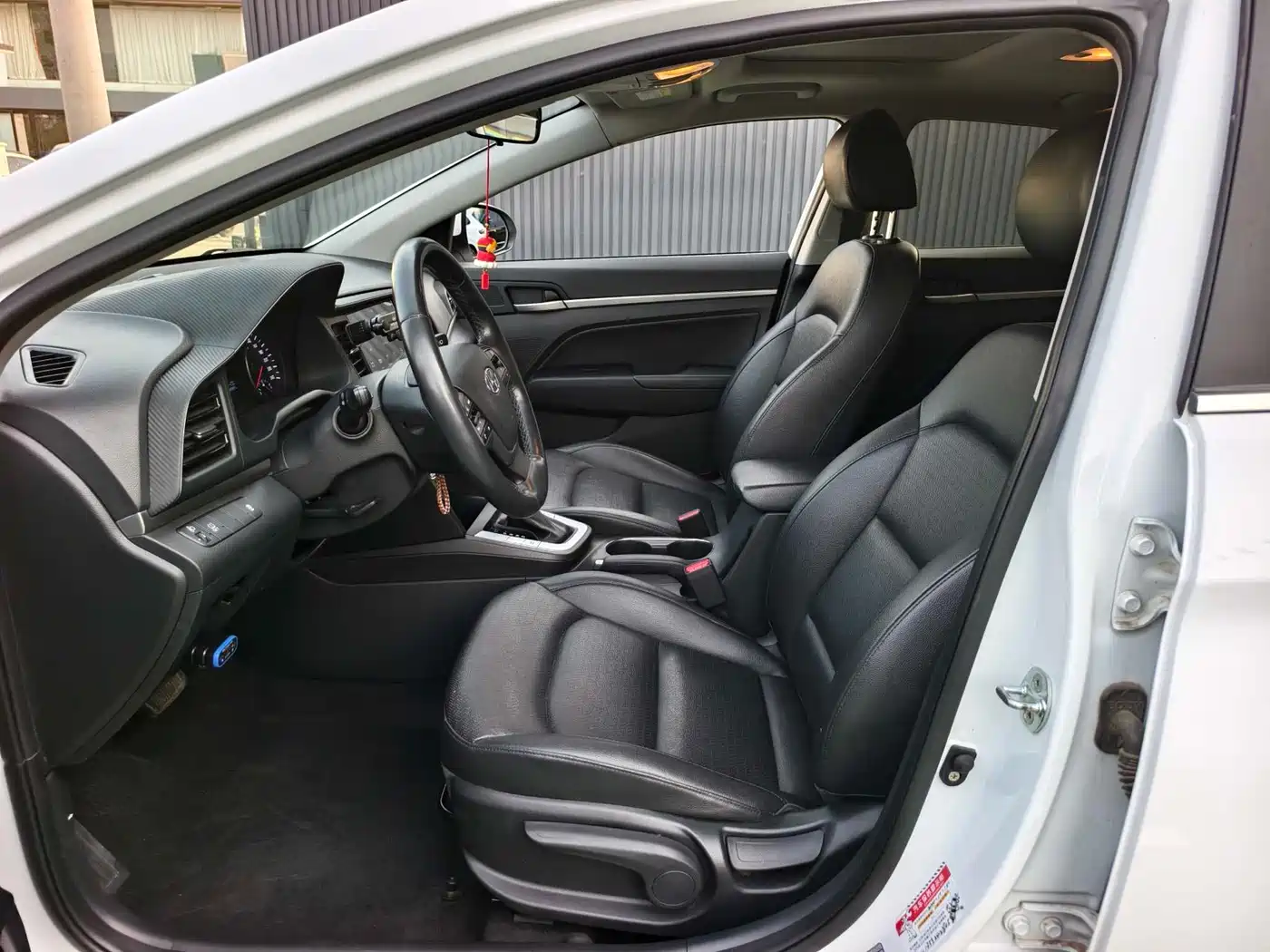 Hyundai Elantra 2020 1.5L CVT Smart Style·Elite фото 7