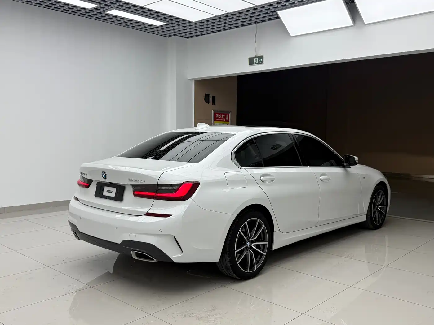 BMW 3-SERIES