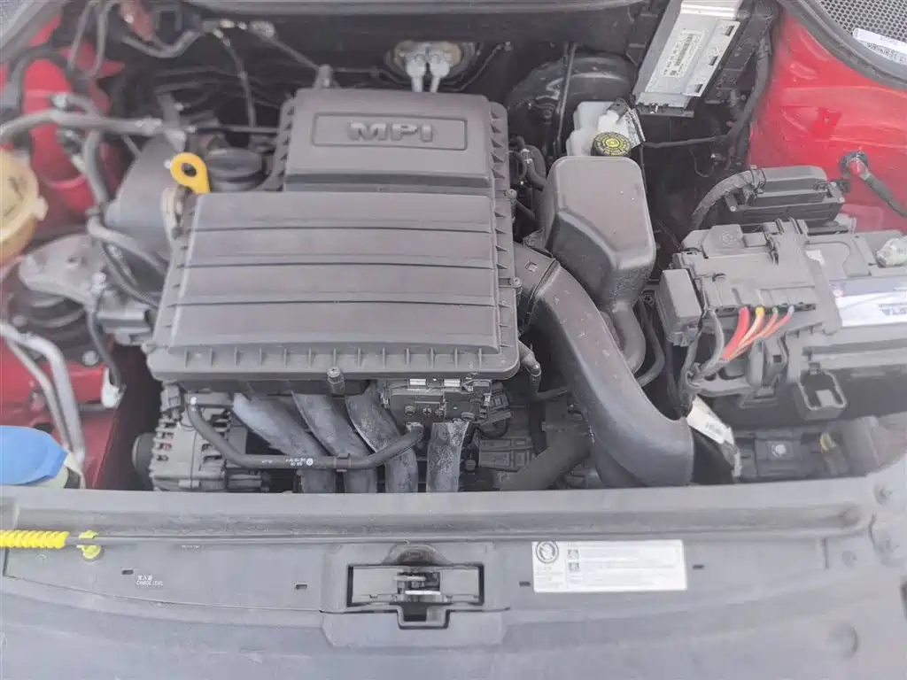 Volkswagen Polo 2014 1.4L Automatic Comfort Edition фото 11