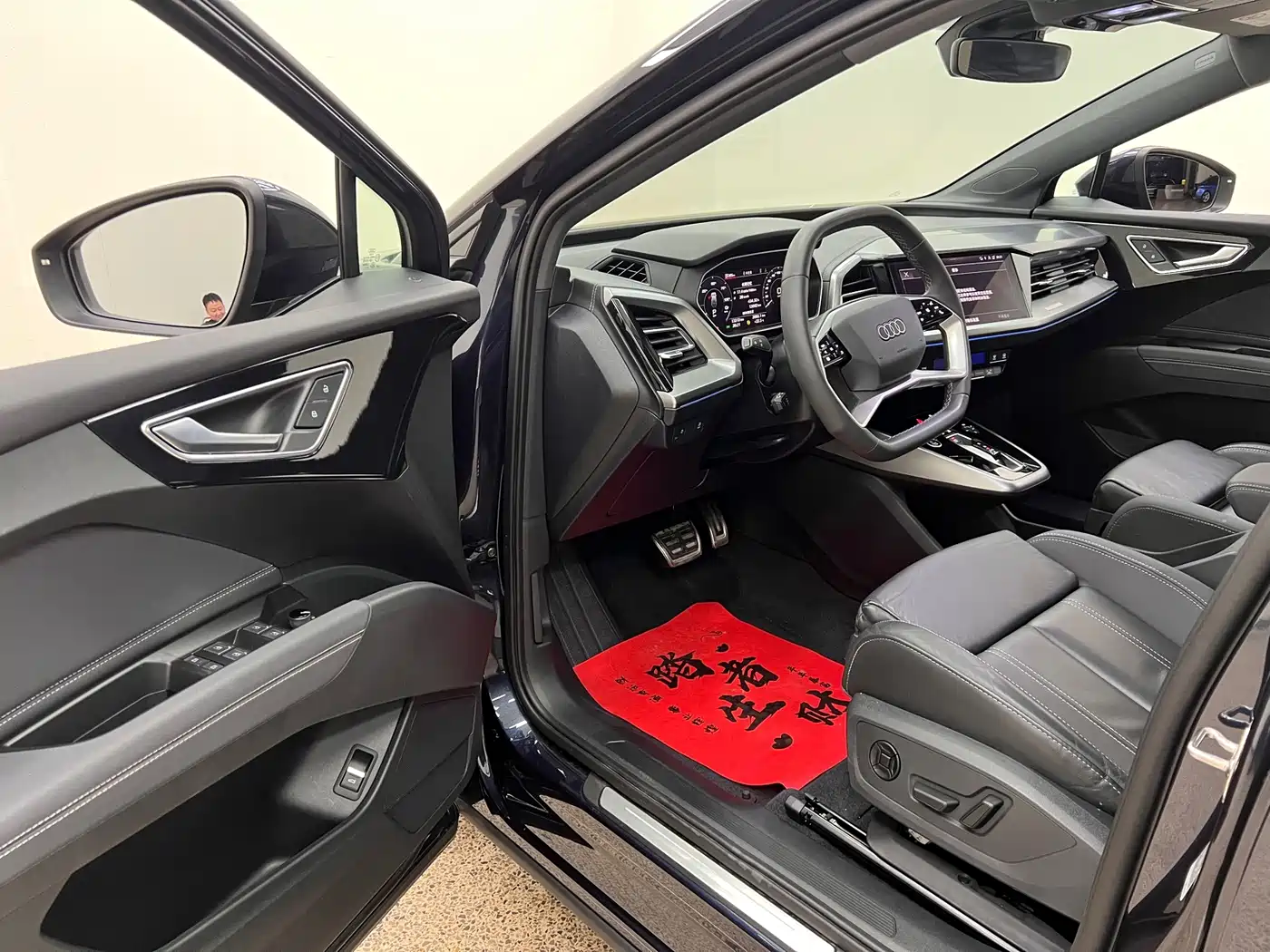 Audi Q4 e-tron 2023 2022 40 e-tron Pioneer Edition