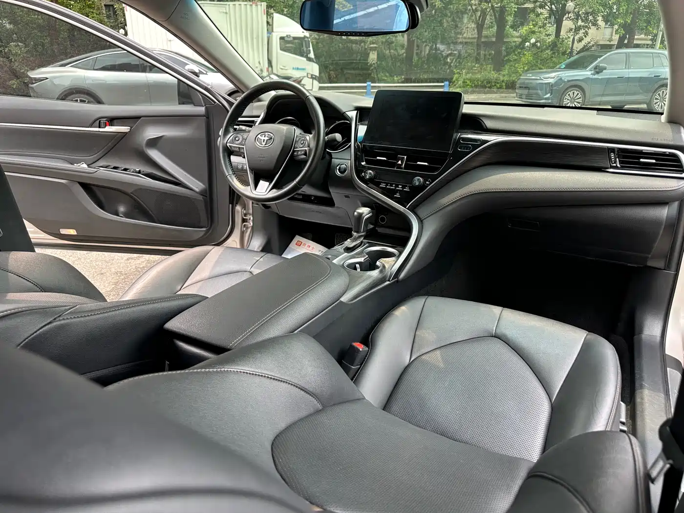 Toyota Camry 2021 2.0G Luxury Edition фото 13