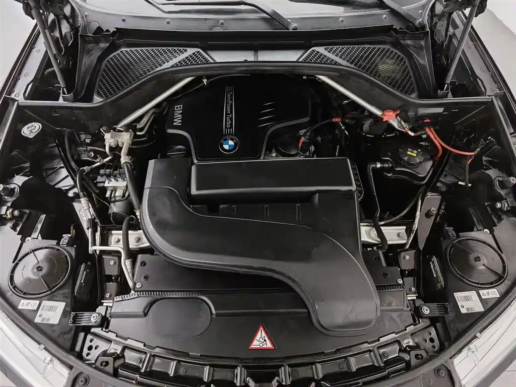 BMW X5 (Import) 2015 xDrive28i фото 6
