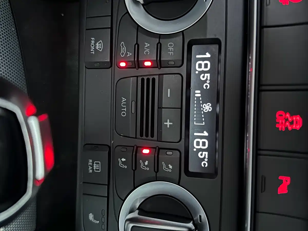 Audi Q3 2015 35 TFSI Comfort фото 10