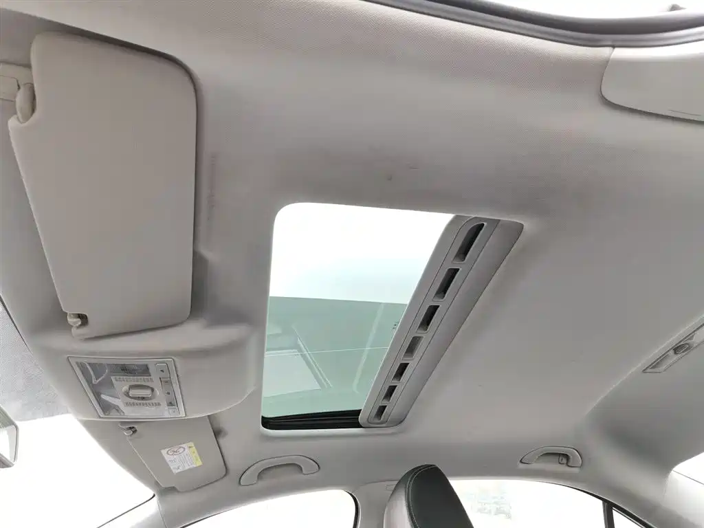 Škoda Rapid 2018 1.6L Manual Comfort Edition фото 14