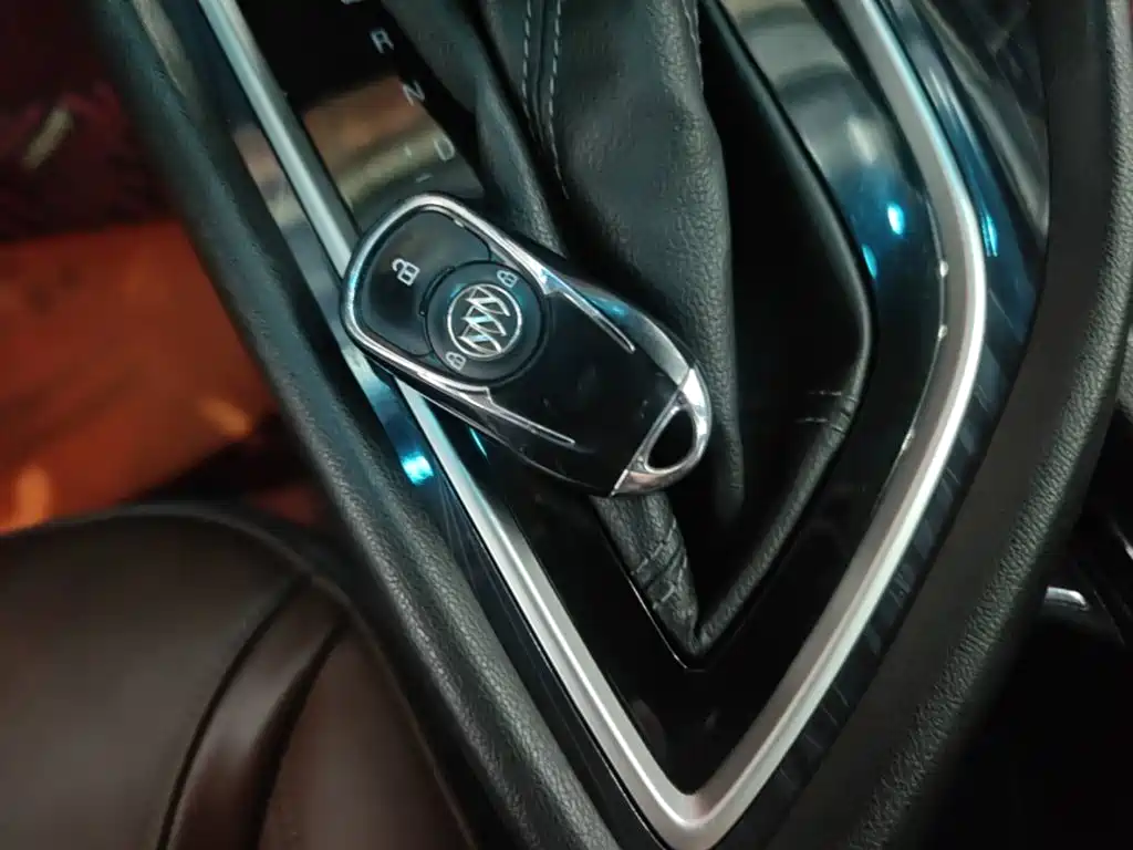 Buick GL6 2018 2018 18T 6-Seater Luxury