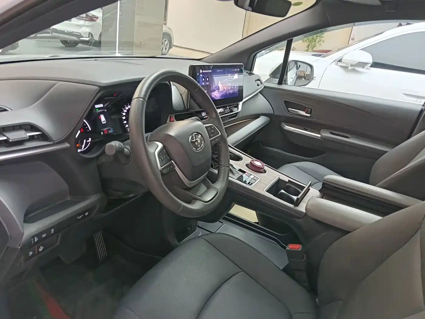 Toyota Sienna 2026 2026 2.5L Hybrid FWD Luxury Edition
