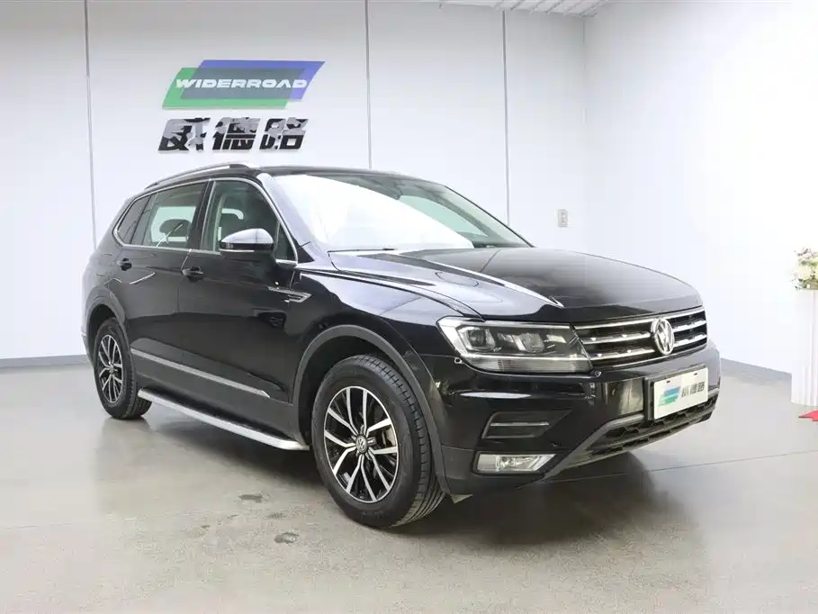 Volkswagen Tiguan L 2018 330TSI Automatic 2WD Luxury Edition фото 4