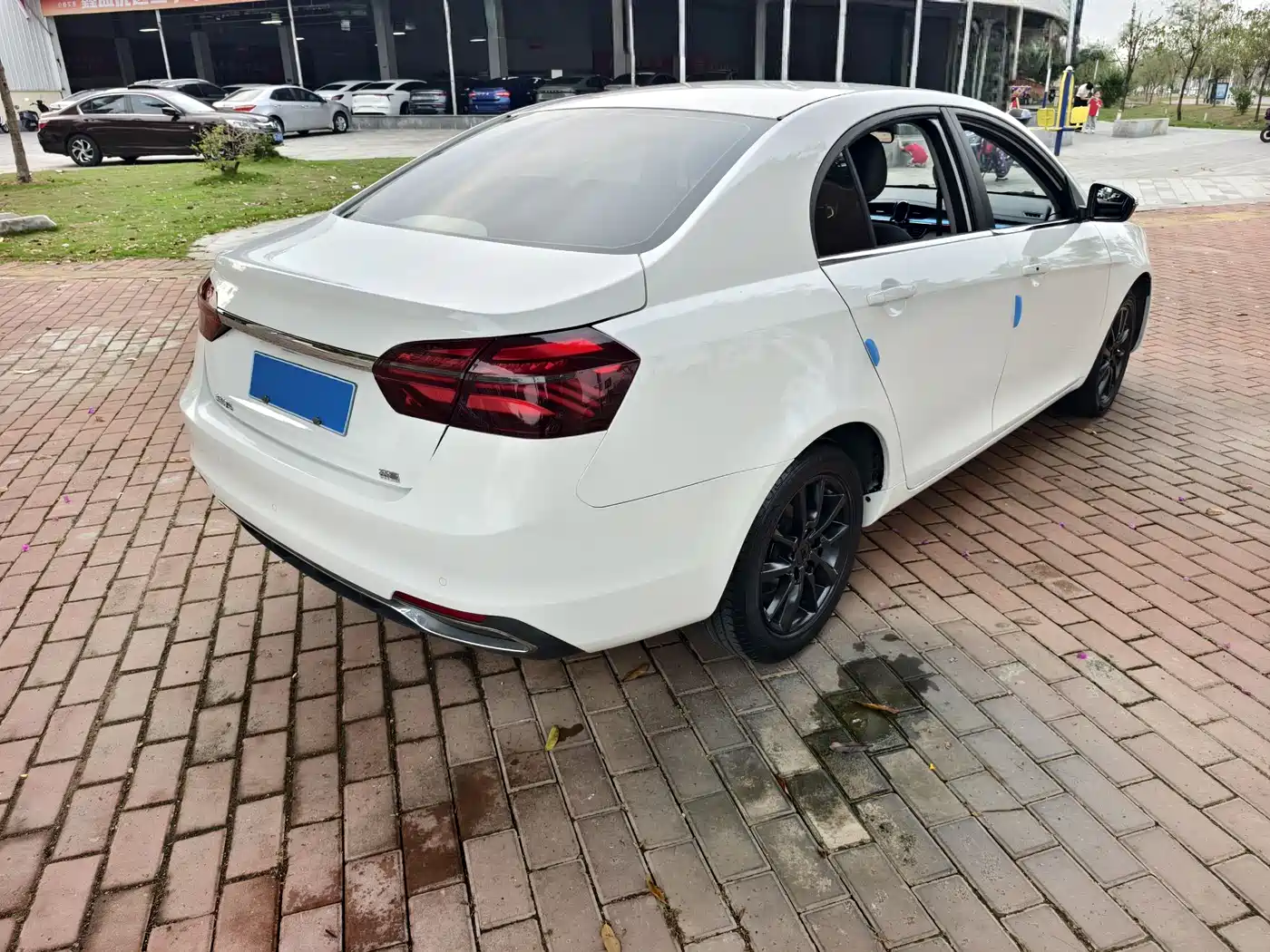 GEELY AUTOMOBILE EMGRAND