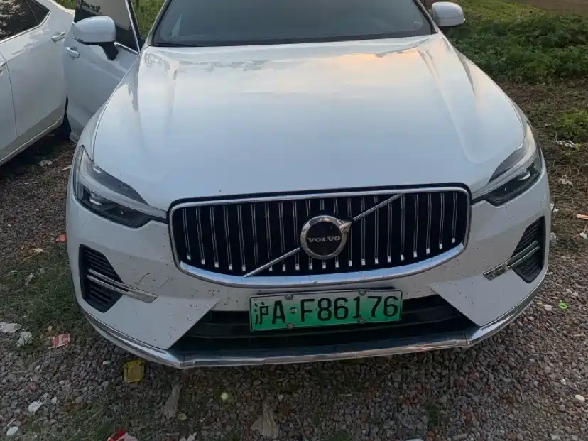 VOLVO XC60 PLUG-IN HYBRID