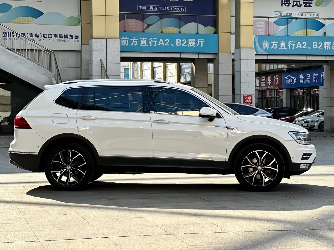 Volkswagen Tiguan L 2019 330TSI Automatic 2WD Smart Luxury Edition China VI фото 2