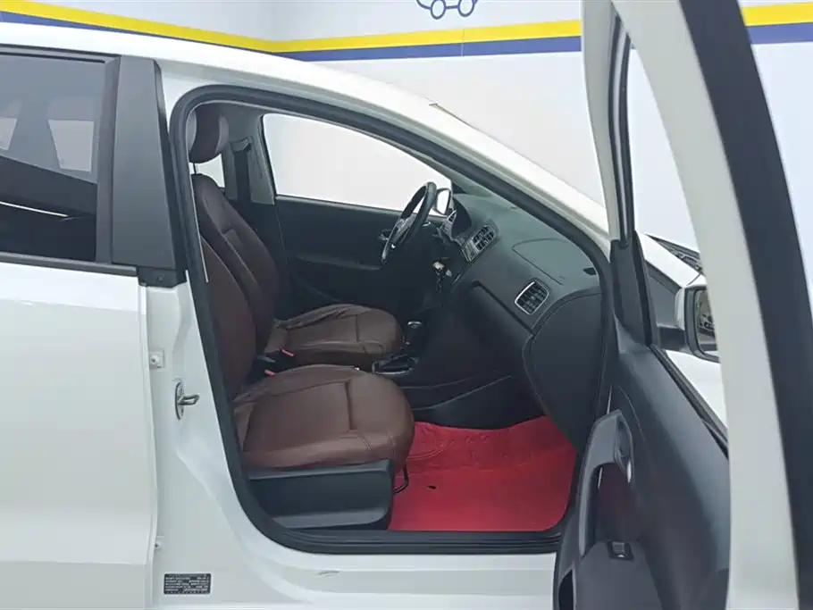 Volkswagen Polo 2018 1.5L Auto Comfort фото 8