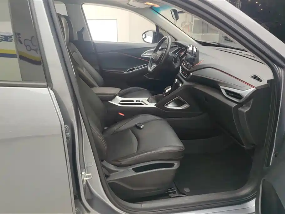Chevrolet Volando 2018 Redline 530T Auto Premium Edition (5+2 seater) China V фото 8
