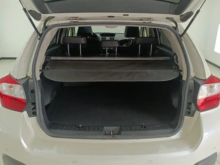 Subaru XV 2014 2.0i Comfort фото 4