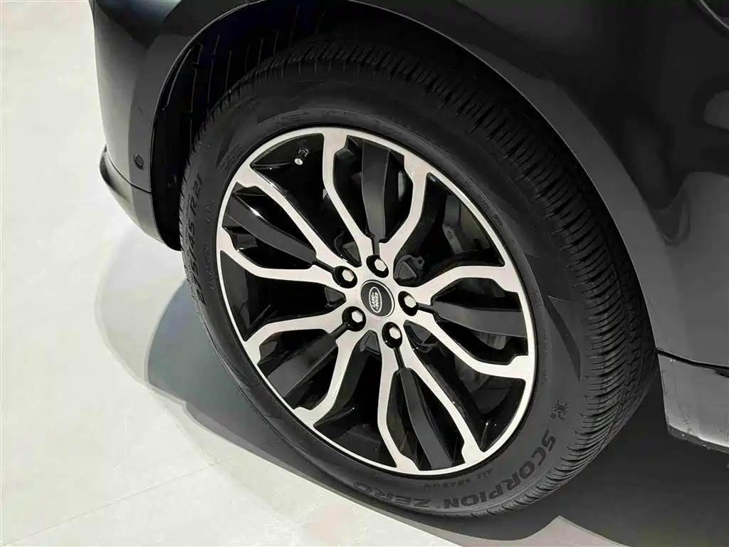 Land Rover Range Rover Sport 2020 3.0 L6 HSE DYNAMIC фото 4