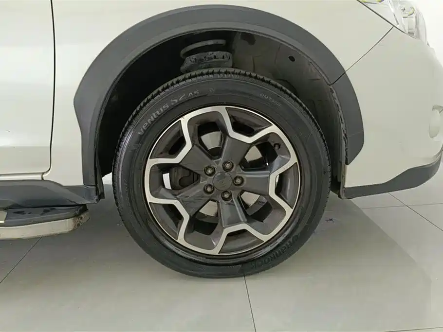 Subaru XV 2014 2.0i Comfort фото 6