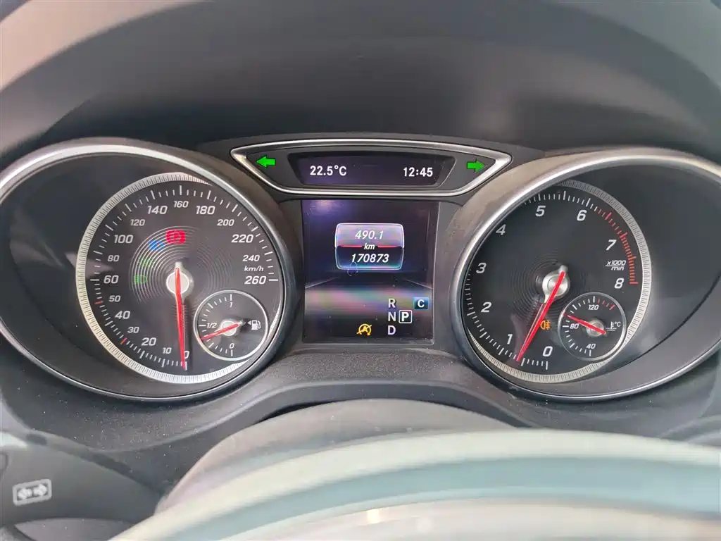 Mercedes-Benz GLA 2018 GLA 200 Dynamic фото 8