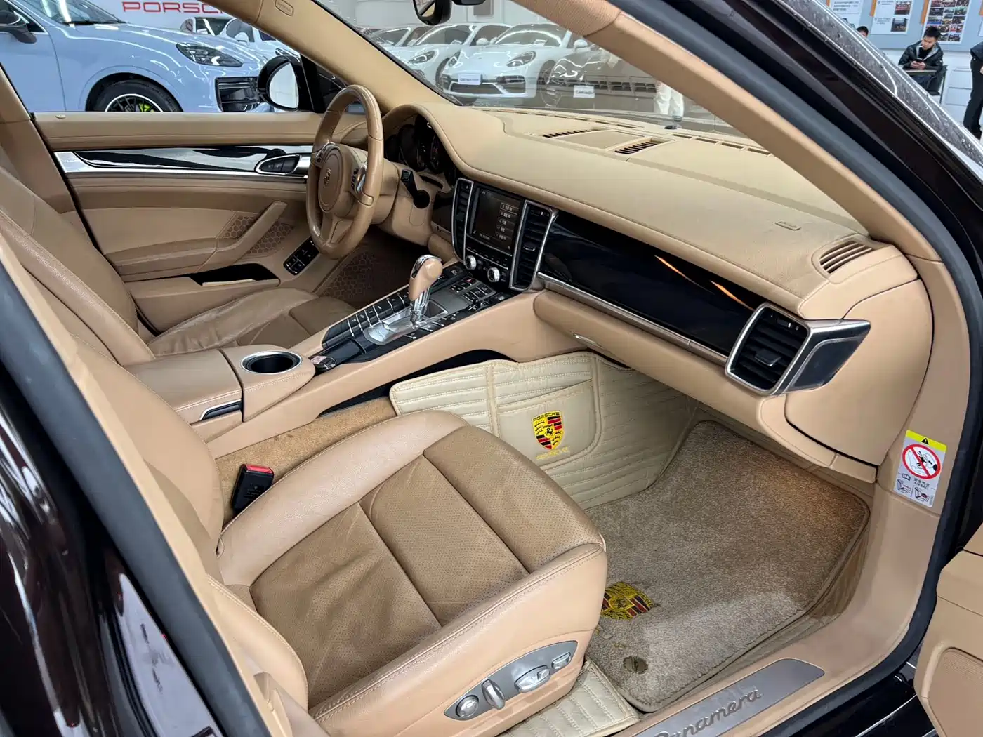 Porsche Panamera 2014 Panamera 3.0T фото 7