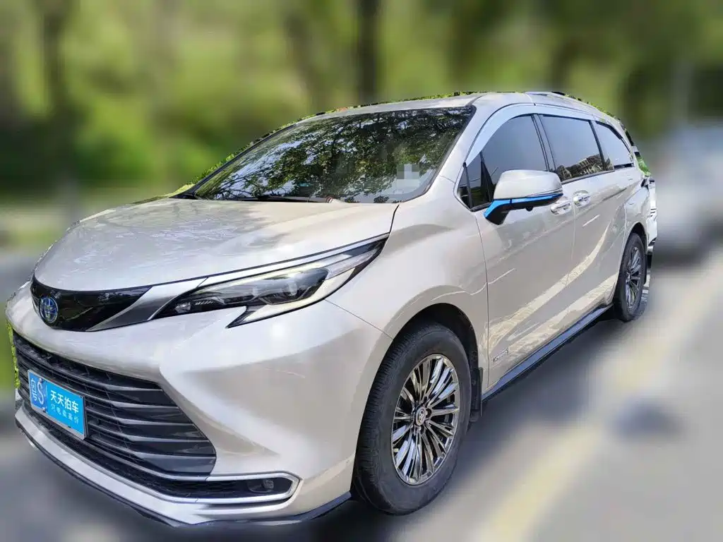 Toyota Sienna 2021 2.5L Hybrid Ultimate Edition