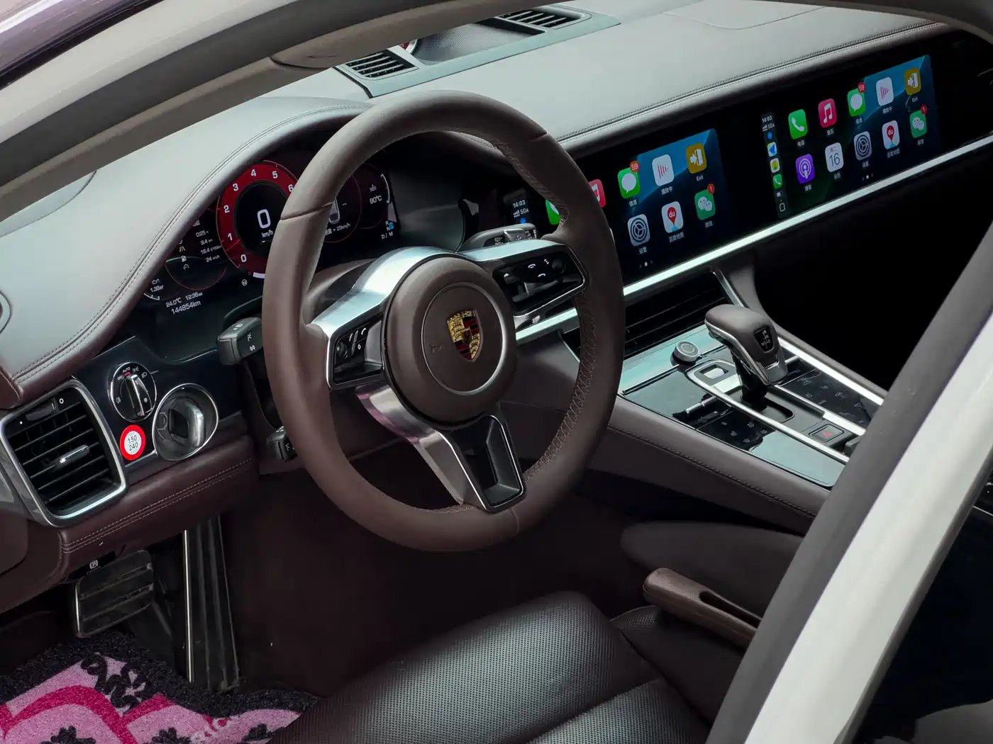 Porsche Panamera 2014 Panamera 4 Executive 3.0T фото 5