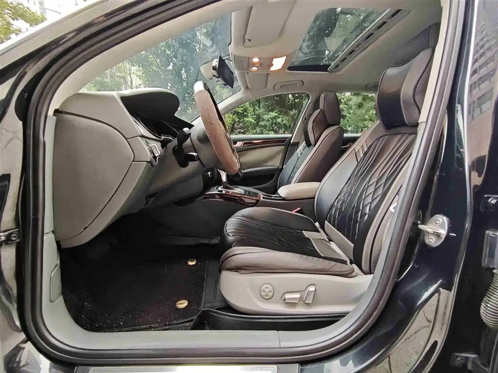 Audi A4L 2013 35 TFSI Automatic Comfort фото 6