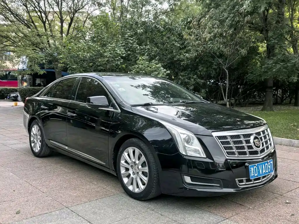 Cadillac XTS 2015 2014 28T Comfort
