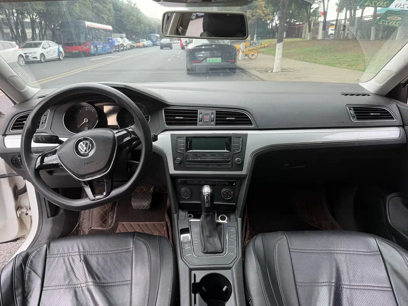 Volkswagen Lamando 2018 280TSI DSG Comfort Edition фото 13