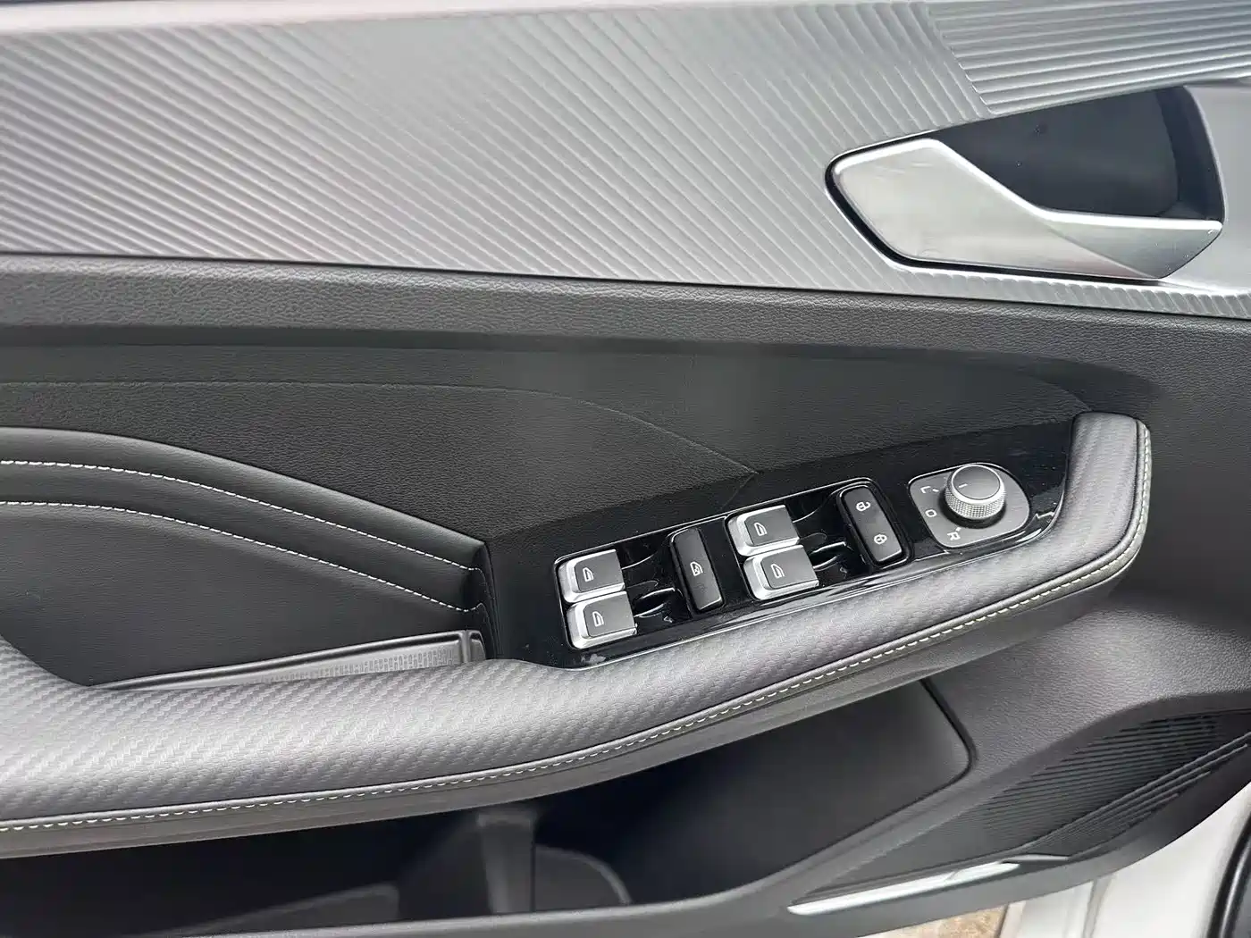 GEELY AUTOMOBILE BINRUI