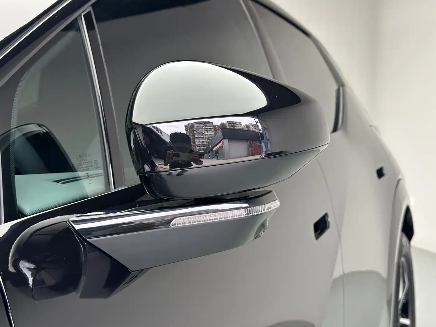 ZEEKR EXTREME KRYPTON X