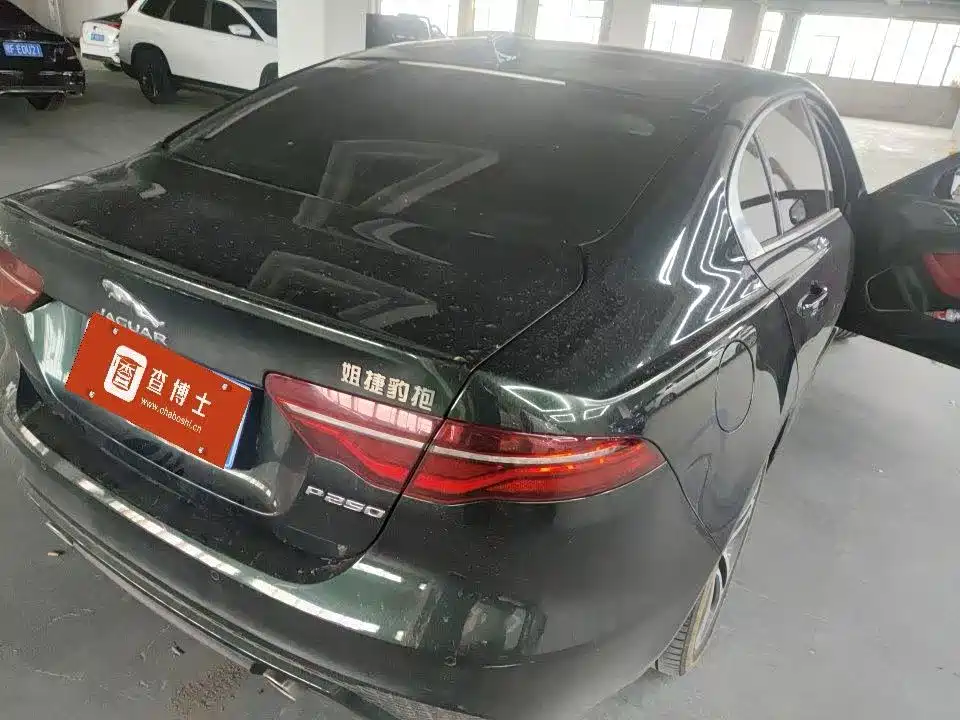 Фото 6 - Jaguar XEL