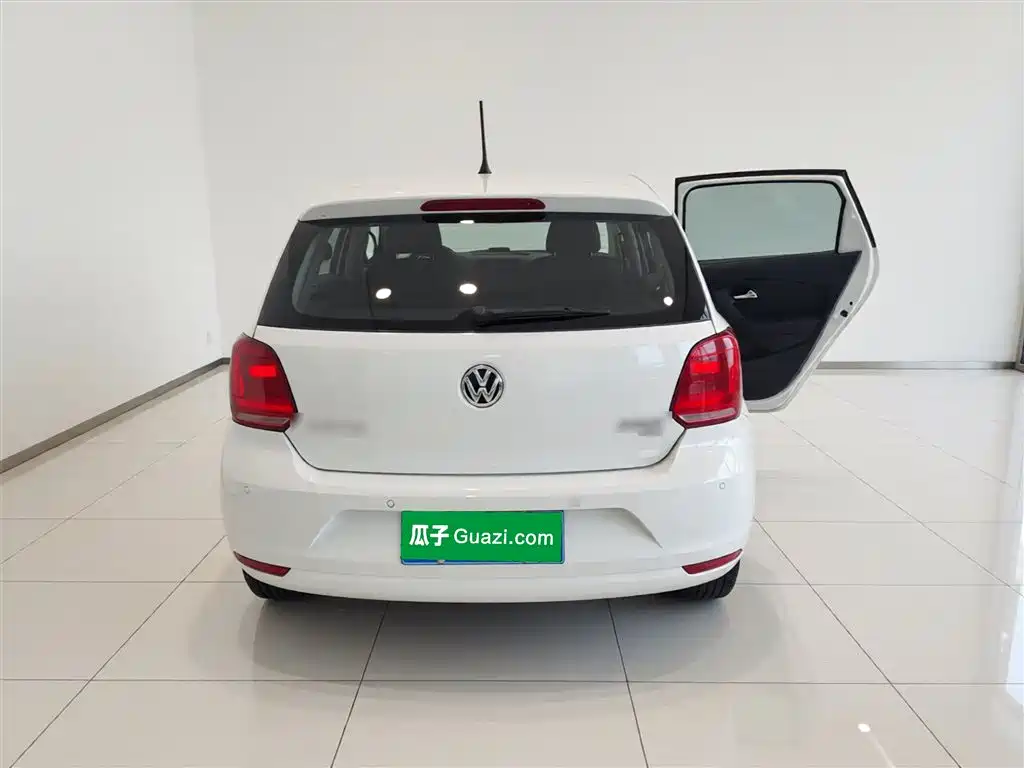 Volkswagen Polo 2014 1.6L Automatic Comfort Edition фото 6