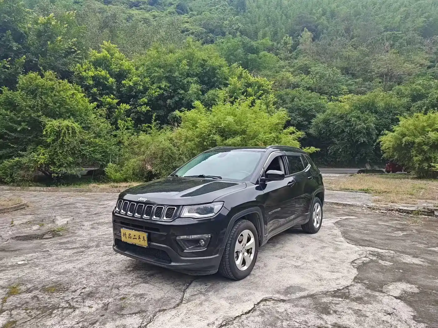 Фото 2 - Jeep Compass