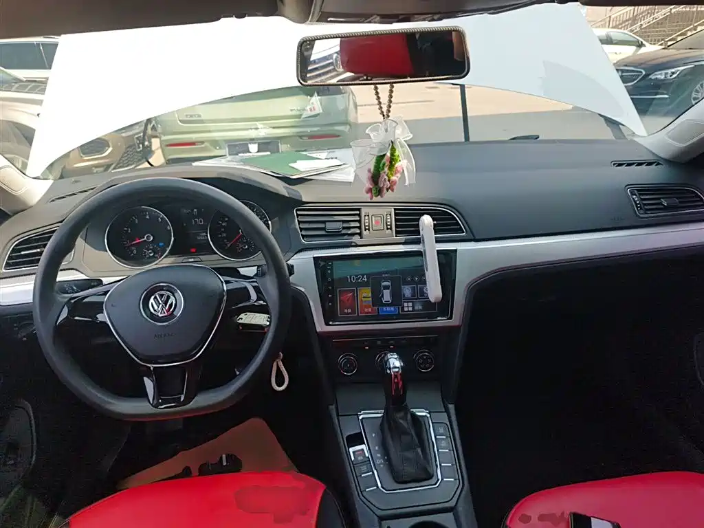 Volkswagen Lamando 2018 230TSI DSG Trend Edition фото 6