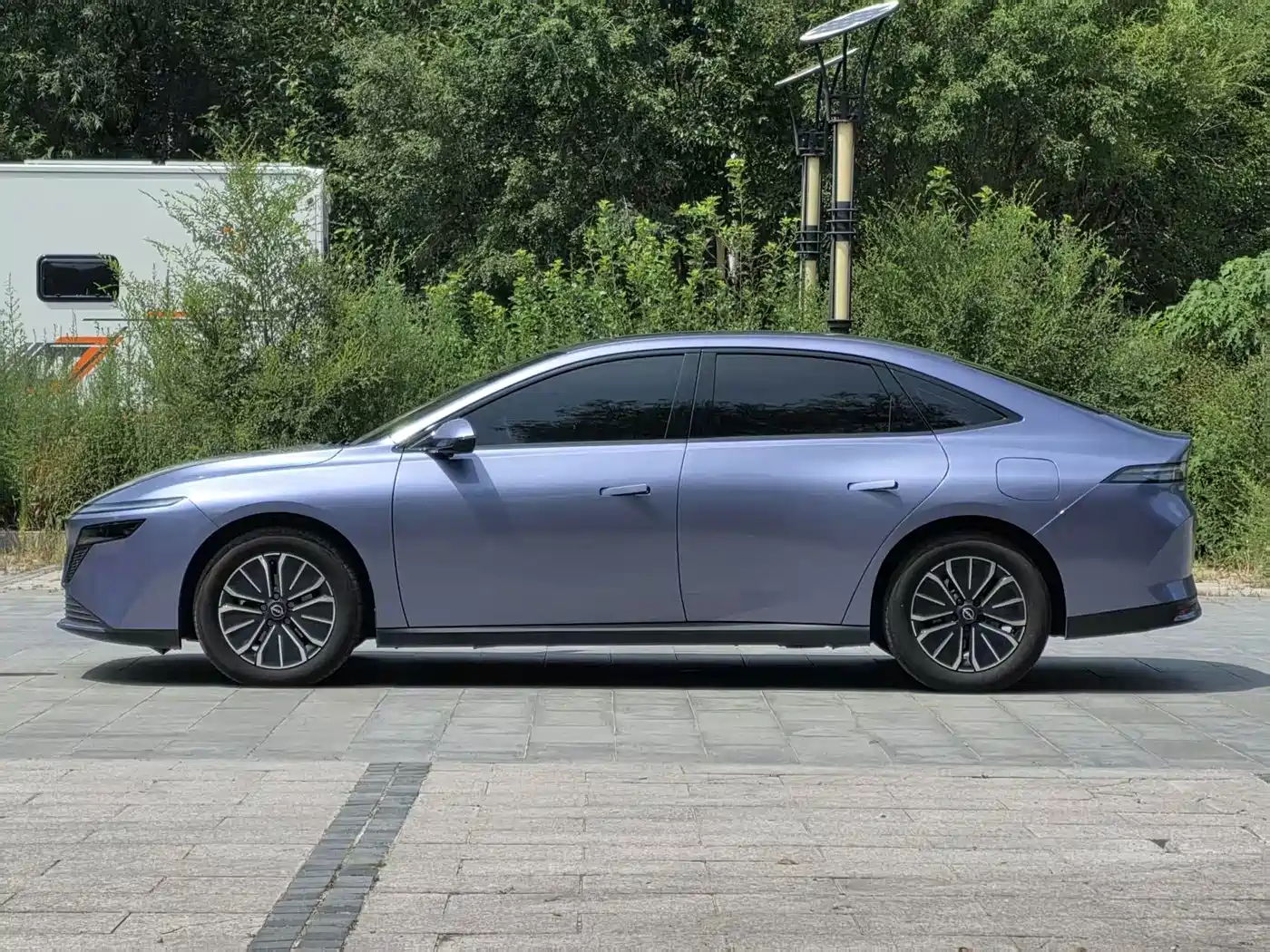 Nissan N6 2025 2025 Mid Configuration