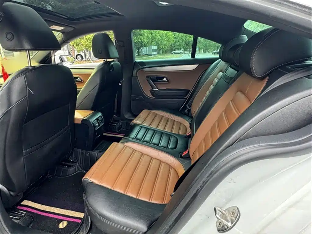 Volkswagen FAW-Volkswagen CC 2016 Model 1.8TSI Luxury фото 18