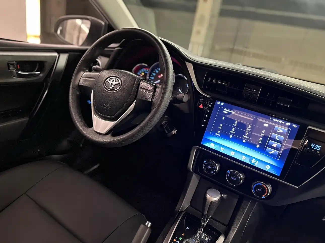 Toyota Corolla 2017 Facelift 1.2T S-CVT GL фото 14