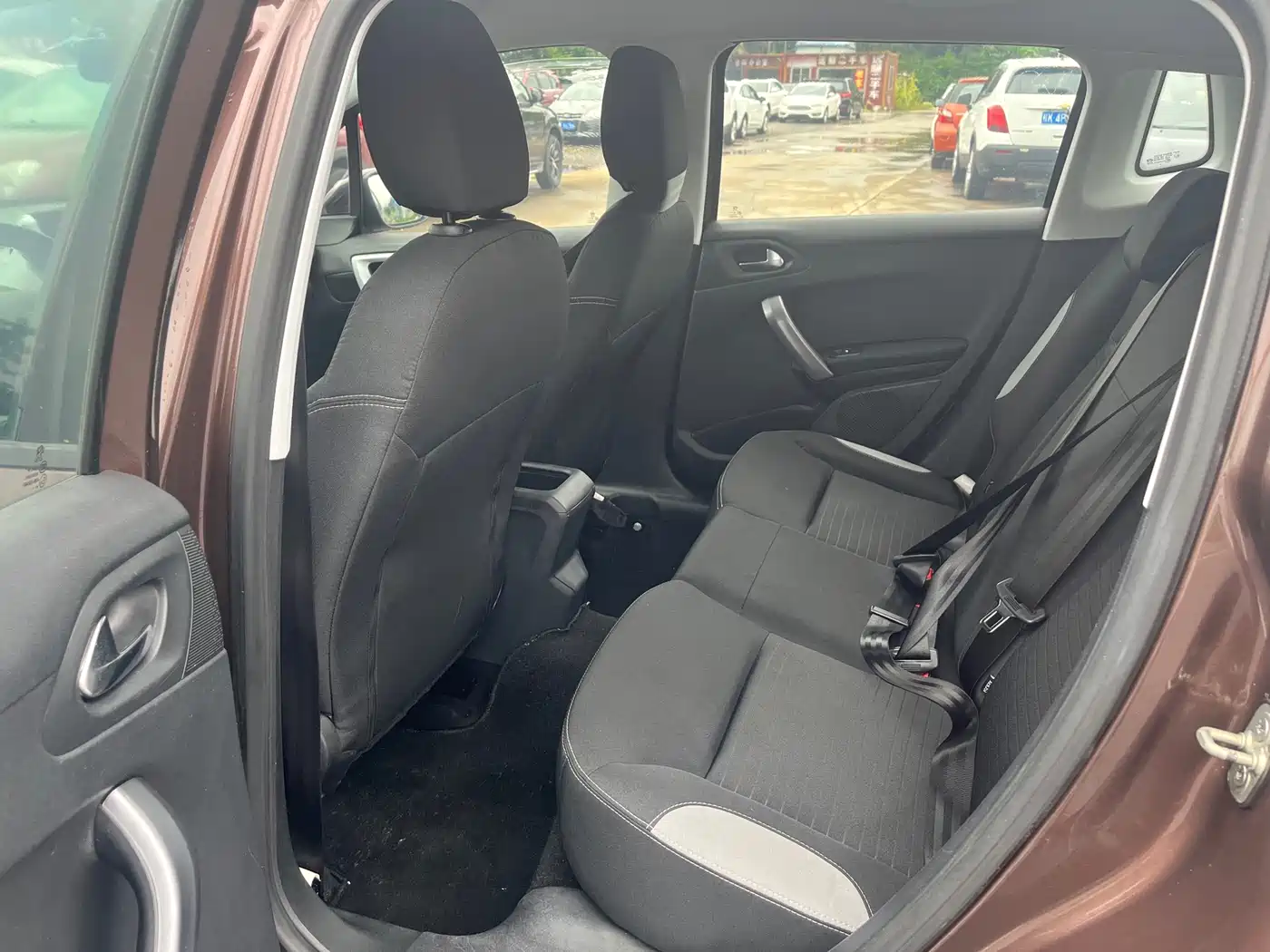 Peugeot 2008 2014 2014 1.6L Automatic Excellence Edition