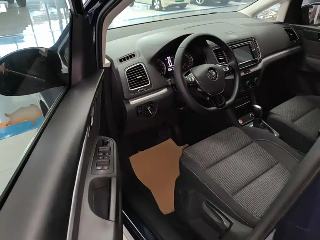 Volkswagen Sharan 2019 2018 Facelift 380TSI Comfort 6-seater