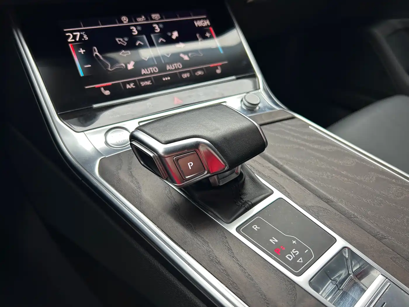 Audi A6L 2019 45 TFSI quattro Exclusive Elegance фото 13