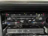 Photo 12 - Volkswagen Touran