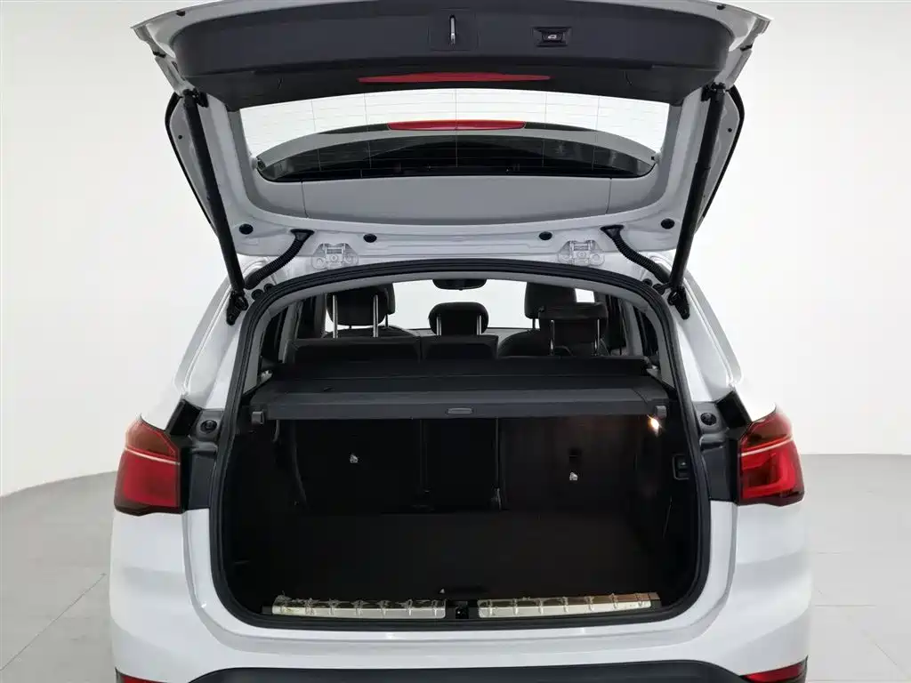 BMW X1 2018 xDrive20Li Premium Model фото 16