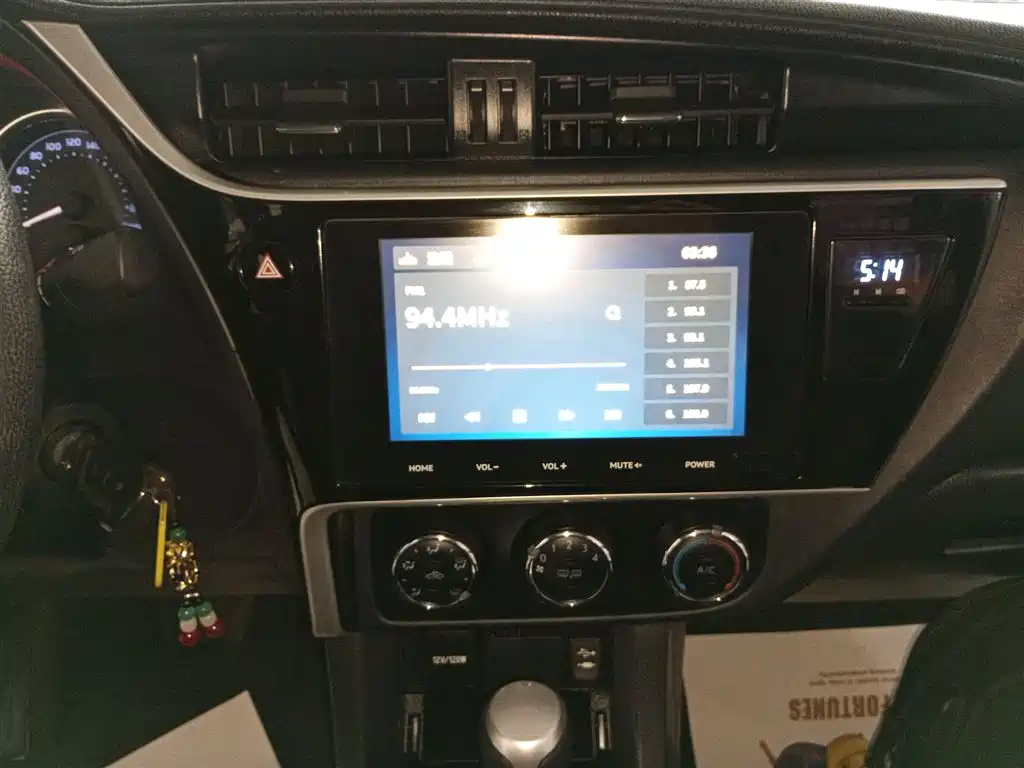 Toyota Corolla 2017 Facelift 1.2T S-CVT GL-i фото 9