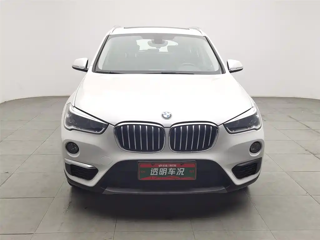 BMW X1 2018 sDrive20Li Leading Model фото 3