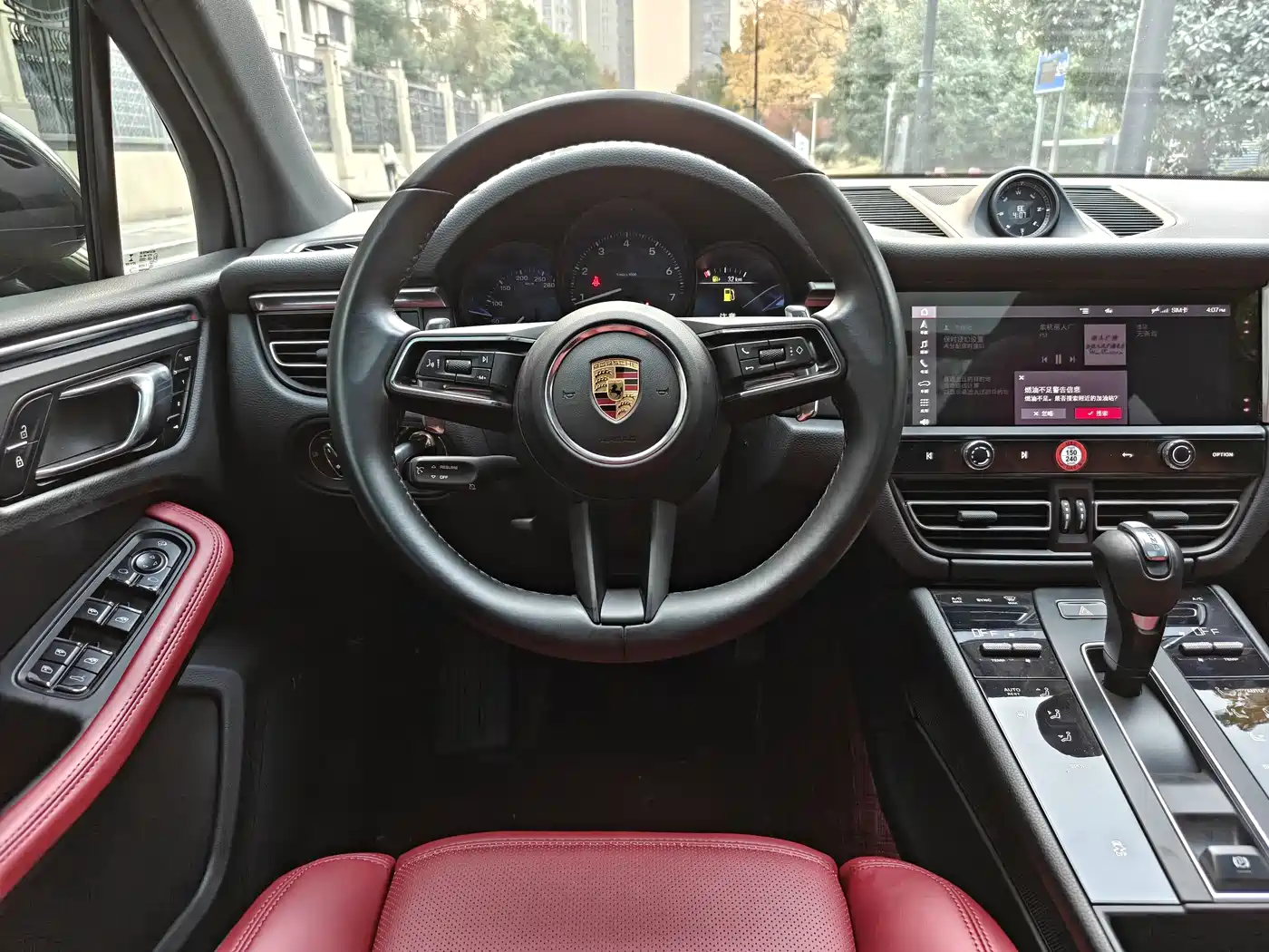 Porsche Macan 2023 Macan 2.0T фото 17
