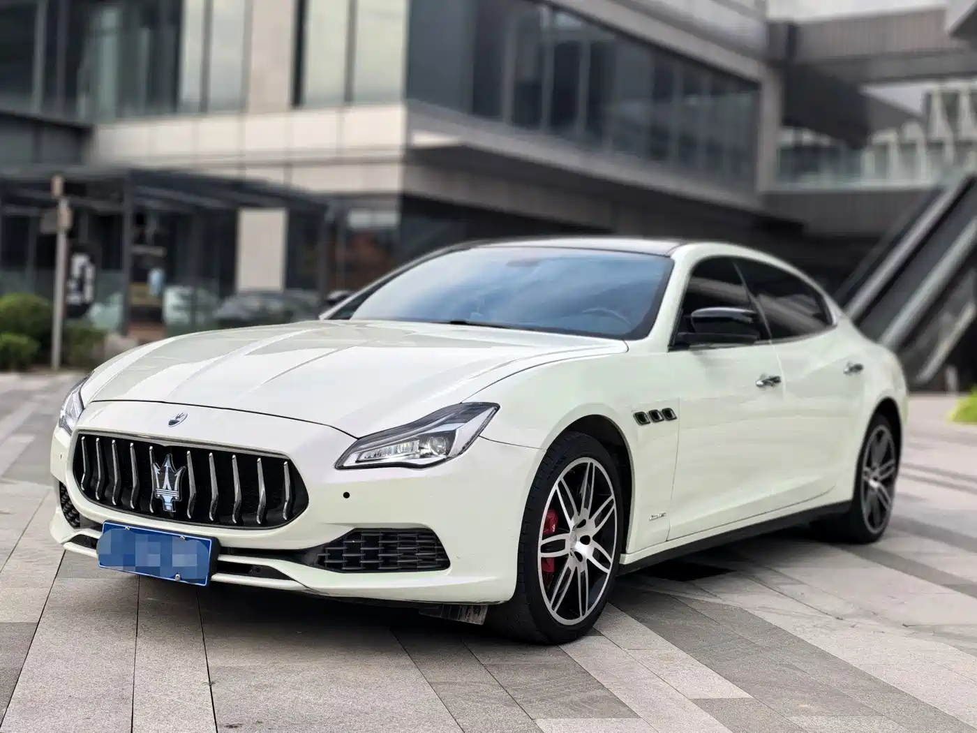 Maserati Quattroporte