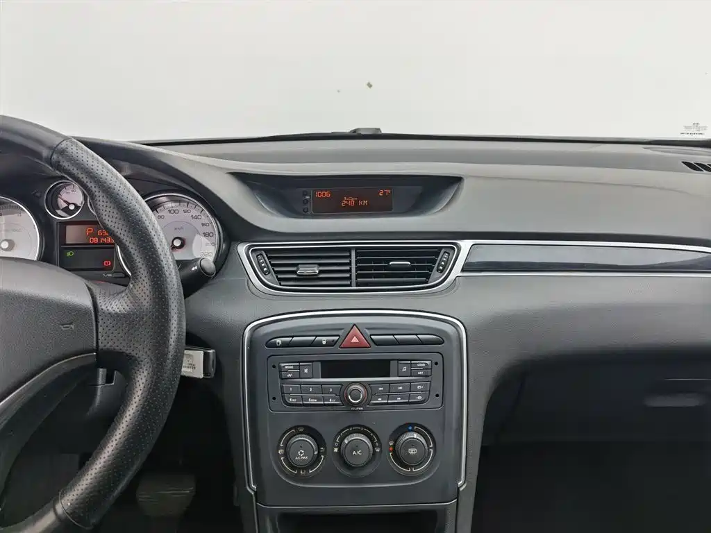 Peugeot 308 2013 Model 1.6L Automatic Superior Style фото 12