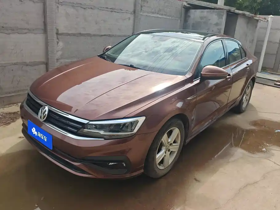 Photo 1 - Volkswagen Lamando