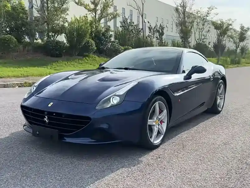 Фото 1 - Ferrari California T